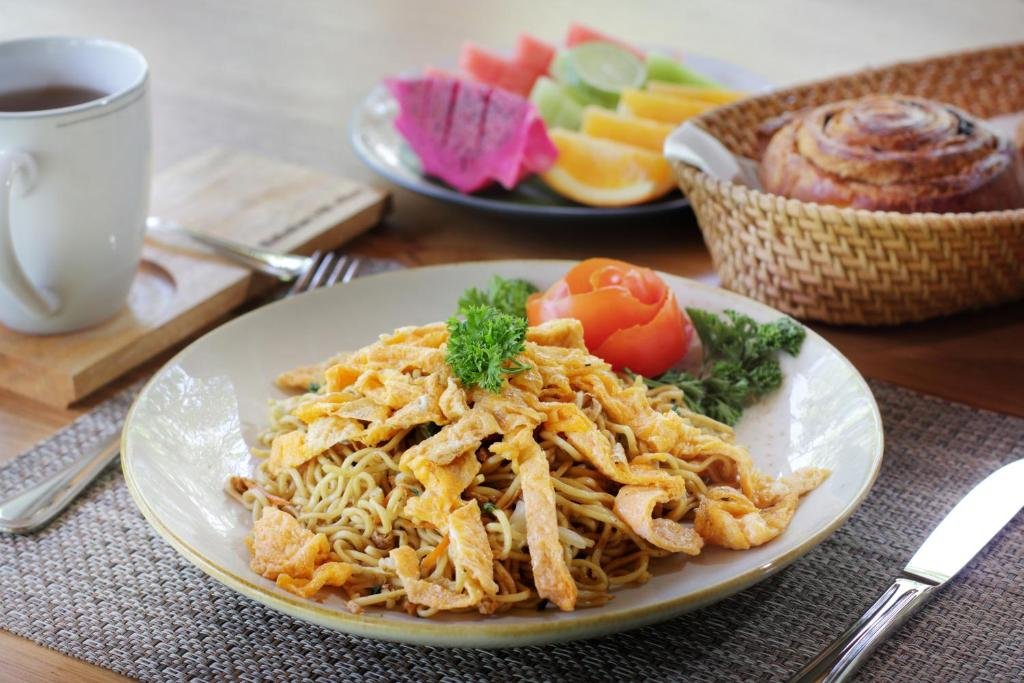 Food & Beverage 1